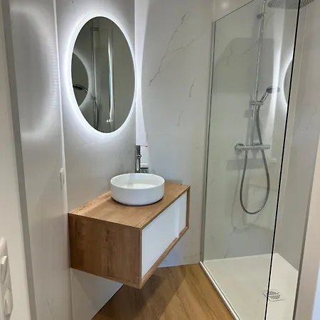 Front De Magnifique 2 Pieces * Cannes